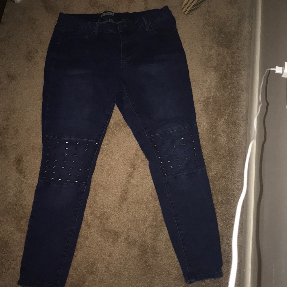Just fab woman’s size 32 jeans with studded knees